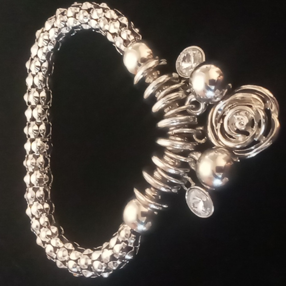 Rose beaded & crystal charms mesh bracelet.